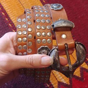 Leather belt made in Turkey with floral details